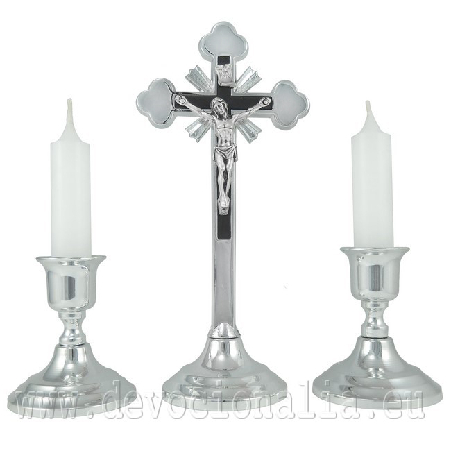 Metallic set - cross + candleholders - B